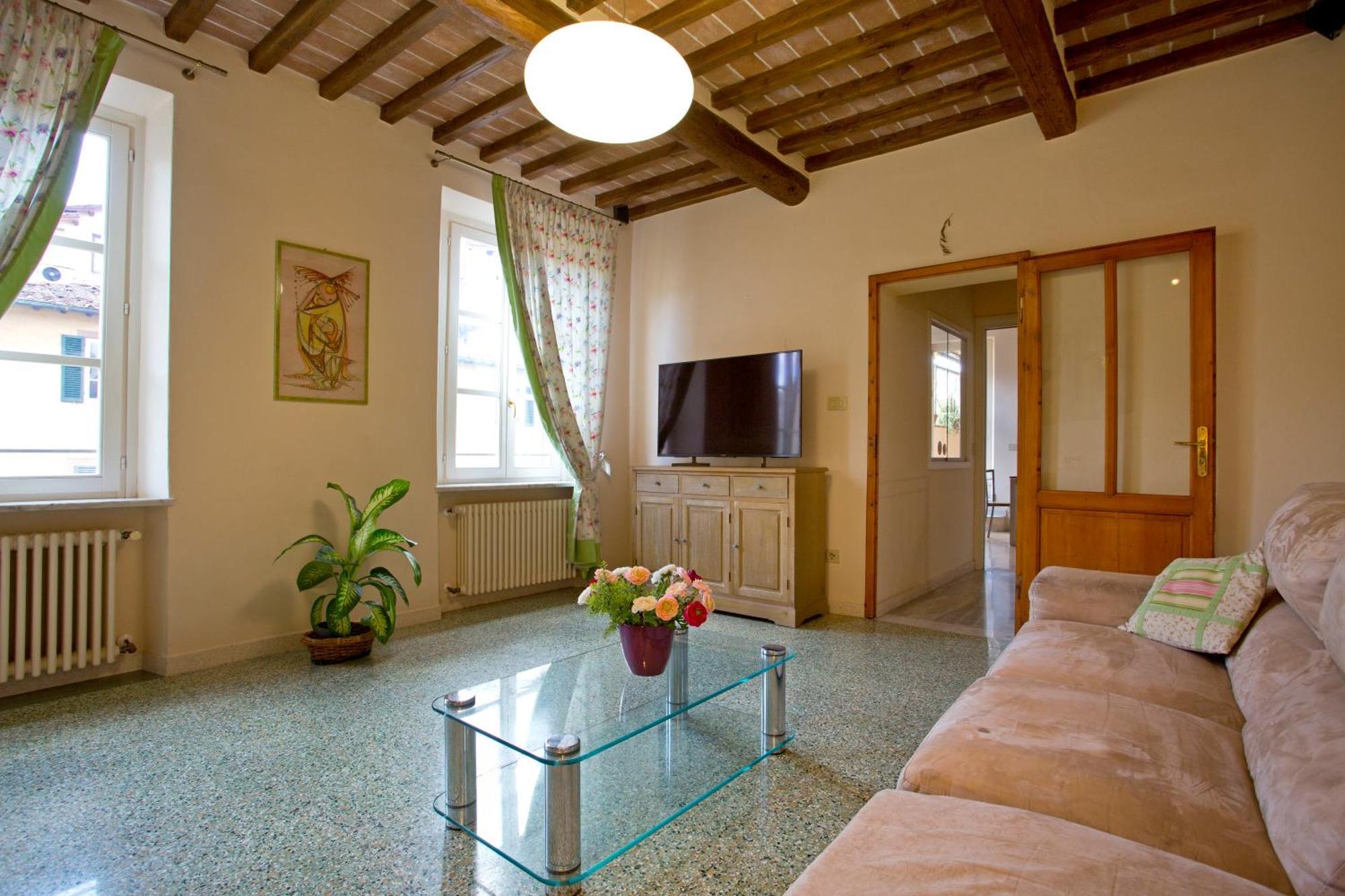 Casa San Girolamo Historic Flat With Cosy Terrace In Lucca'S City Centre מראה חיצוני תמונה