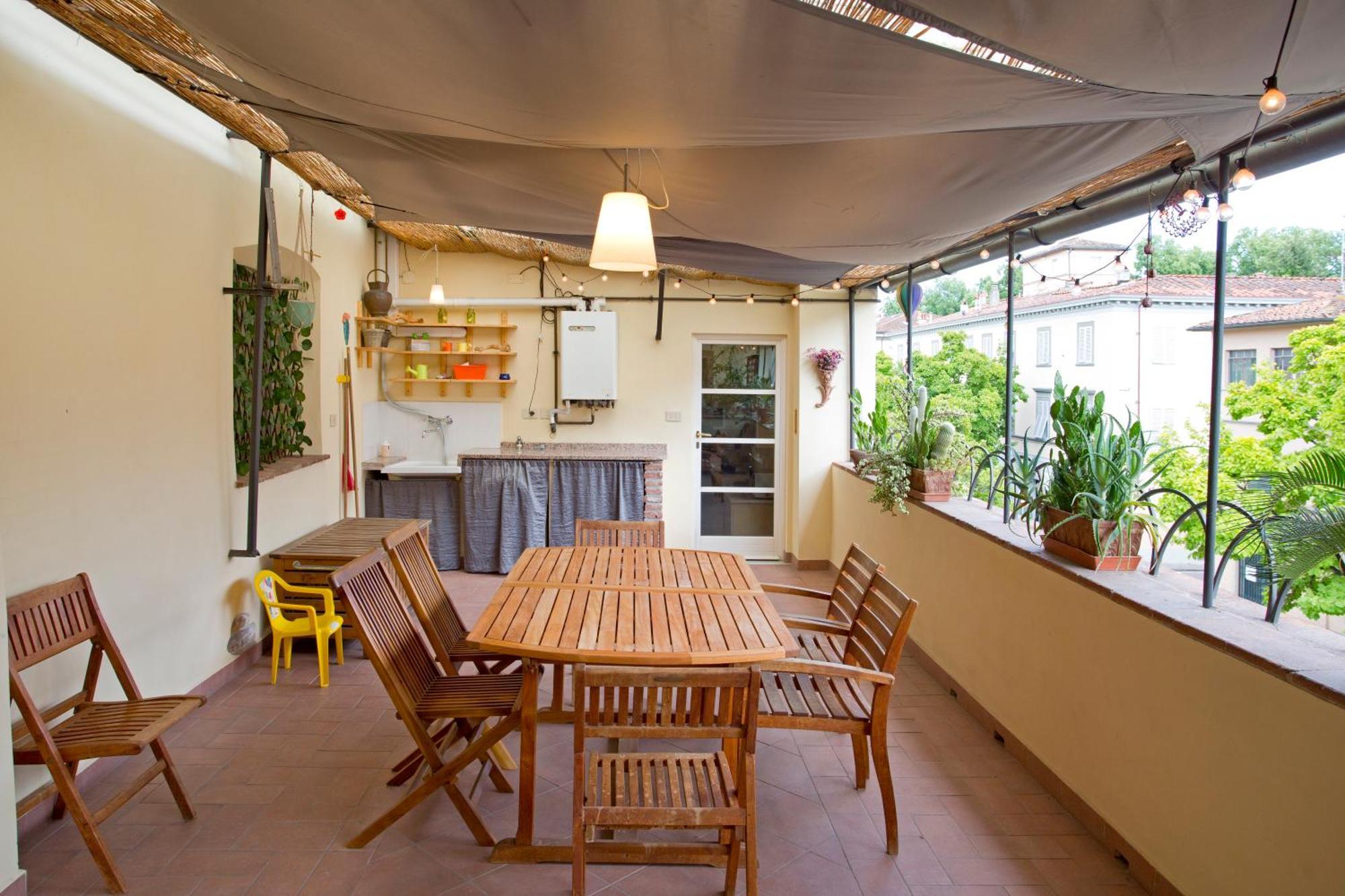 Casa San Girolamo Historic Flat With Cosy Terrace In Lucca'S City Centre מראה חיצוני תמונה