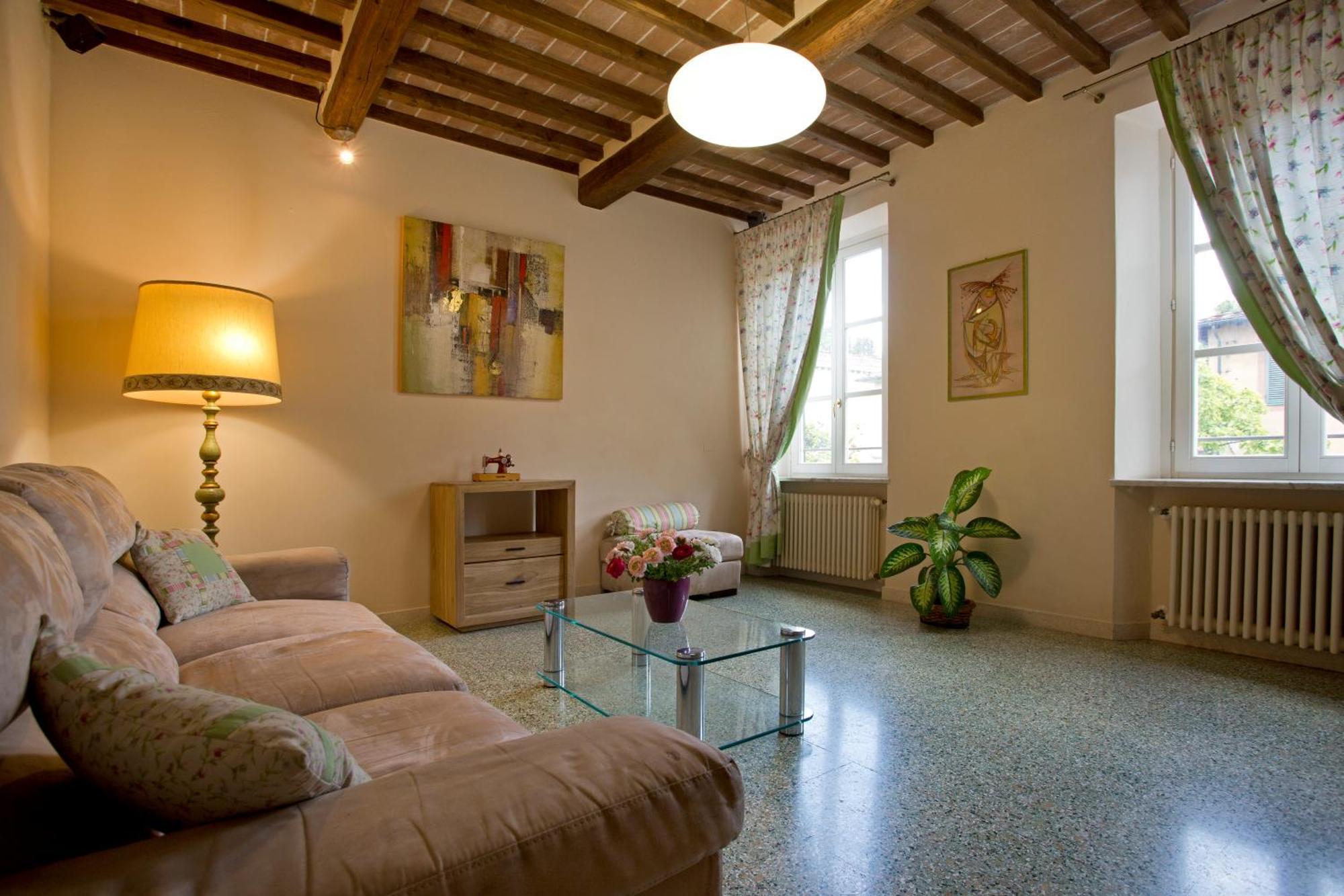 Casa San Girolamo Historic Flat With Cosy Terrace In Lucca'S City Centre מראה חיצוני תמונה